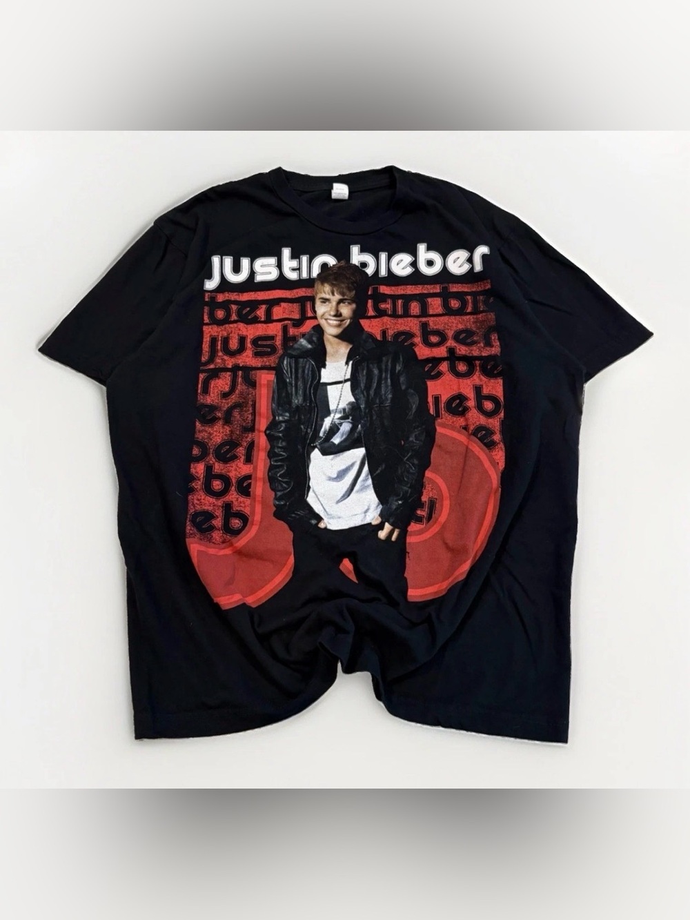 Justin Bieber T-shirt 2010 "My World" Era Portrait Concert Tee Belieber